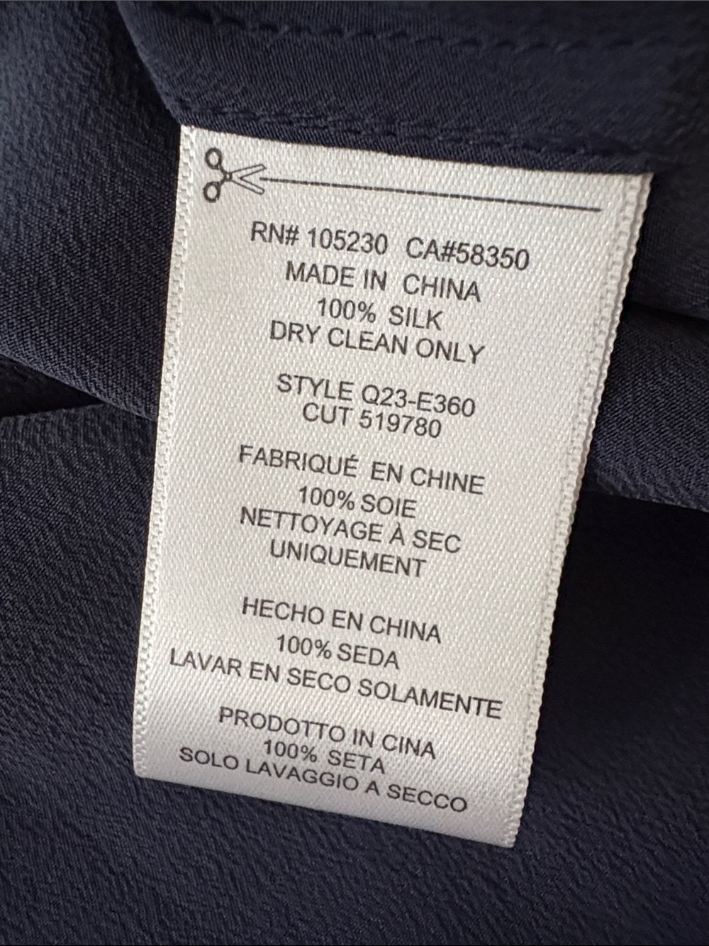 Equipment Femme Slim Signature Silk Blouse Peacoat Navy Sleeveless S $188 NWOT - Picture 3 of 8